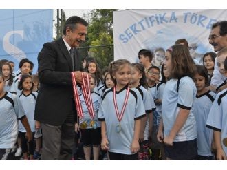 Tepebaşı Belediyesi Su Sporları Kapanış Töreni Düzenlendi