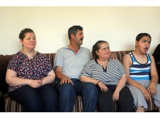 Engelli Çocuklarına Bakacak Bakıcı Bulamıyorlar