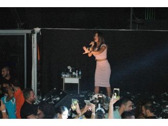 Simge Sağın Bodrum’u Salladı