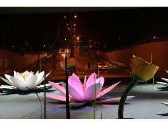 Paşaköy Kavşağı’na Yapılan Nilüfer Motifleri Beğeni Topladı