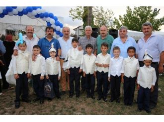 Adapazarı Belediyesi’nden Coşkulu Sünnet Şöleni