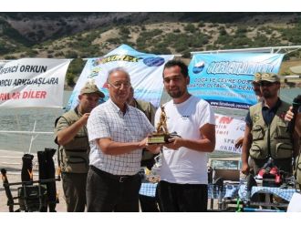 3 Kilo 250 Gramlık Sazanla Gelen Birincilik