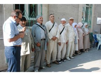 Gürün’de Hacı Adayları Kutsal Topraklara Uğurlandı