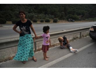 Düğüne Giderken Otobüs Çarptı