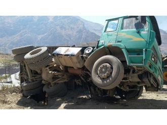 Hakkari’de Maddi Hasarlı Trafik Kazası