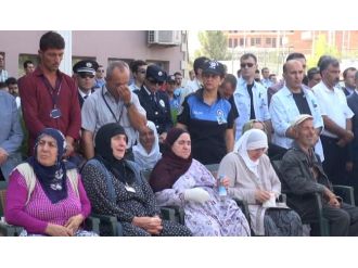 Şehit Polise Kürtçe Ağıtlarla Veda