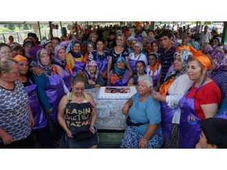 Kadın Üretici Pazarı Birinci Yılını Kutladı