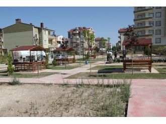 Güzelyurt Mahallesi’bir Park Daha Kazanıyor