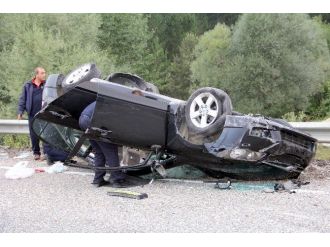 Otomobil Takla Attı: 4 Yaralı