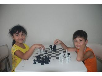 İzmit’te 5 Bin Çocuk Satranç Öğrendi