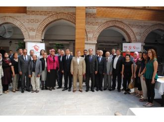 Vali Çomaktekin Ailenin Önemine Dikkat Çekti