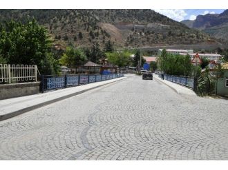 Gümüşhane Belediyesi Köprü Ve Korkulukları Yeniliyor