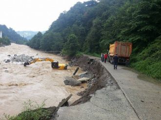 Rize’de Sel Nedeniyle İlçeler Susuz Kaldı