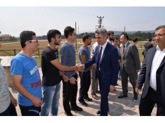 Bolu Valisi Aydın Baruş Ok Attı