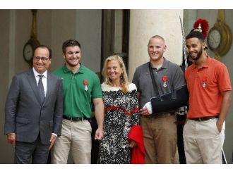 Fransa Cumhurbaşkanından Kahraman Yolculara Şeref Nişanı