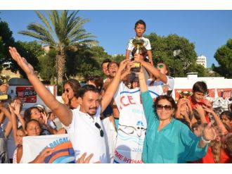 Kuşadası 11. Mehmet Gedik Yüzme Şampiyonası Sona Erdi