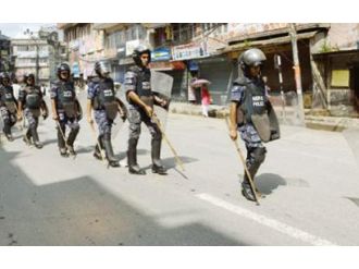 Nepal Karıştı: 7 Polis Öldü