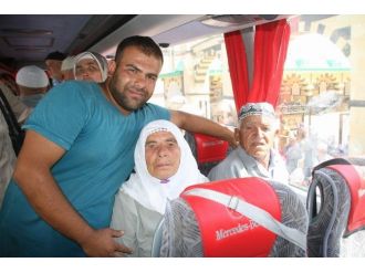 Yozgat’ta Hacı Adayları Dualarla Kutsal Topraklara Uğurlandı