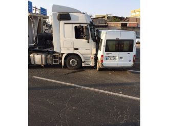 Diyarbakır’da Trafik Kazası: 4 Yaralı