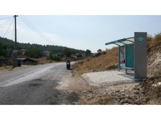 Gölmarmara’nın Durakları Yenileniyor