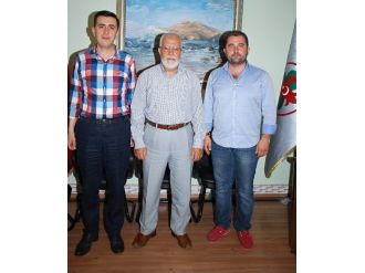 Uyuşturucu Bağımlısı Gençlere Sosyal Güvencesiz Tedavi İmkanı