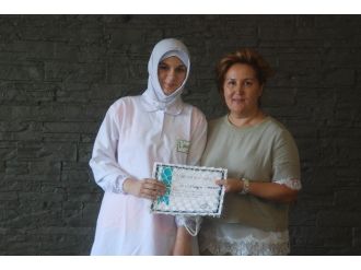 Şiddet Mağduru Kadınlar Aşçı Yamağı Oldu