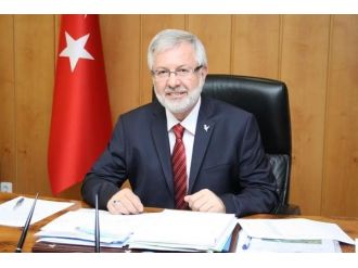 Rektör Ulcay, Yeni Kayıt Yaptıran Öğrencilere Seslendi