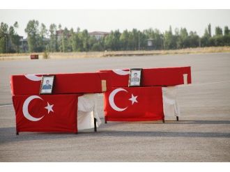 Şehit Askerler Memleketlerine Uğurlandı