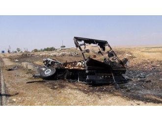 Tekeri Patlayan Tır Alev Aldı