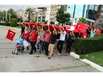Gurbetçi Gençten Terör Yürüyüşüne Katılmayan Halka Tepki