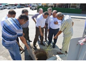 Çiğli’de Yağmur Suyu Kanallarına Bakım