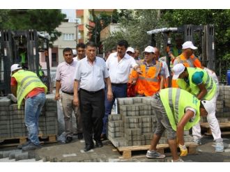 Erzin Belediyesi Parke Yol Yapımına Kurban Keserek Başladı