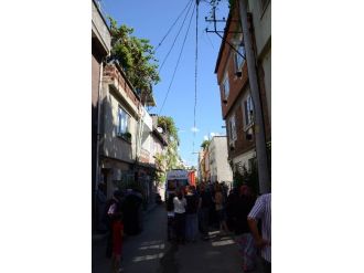 Tüp Bomba Gibi Patladı, Evin Çatı Katı Yandı