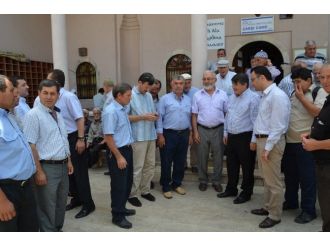 Kula Ak Parti Şehitler İçin Mevlit Okuttu