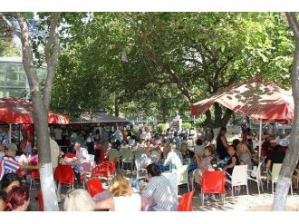 Başkan Kerimoğlu, Ataköylülerle Kahvaltıda Buluştu