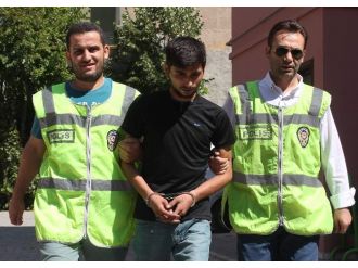 Polis Oyunuyla Market Soymaya Kalktılar