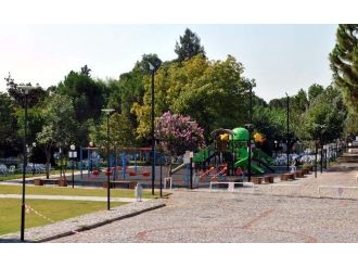 Park İncirliova, Yeni Yüzüyle Hizmet Vermeye Başladı