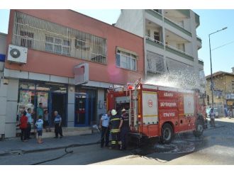 Markette Çıkan Yangın Korkuttu