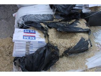 Kargo Aracında Gümrük Kaçağı Çay Ve Kaçak Sigara Ele Geçirildi