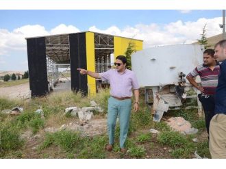 Başkan Kalın, Yapımı Devam Eden Taş Fabrikasını İnceledi