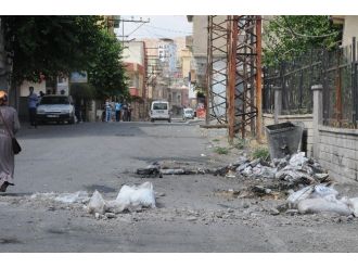 Silvan’da Yasak Kaldırıldı, Hayat Kısmen Normale Döndü