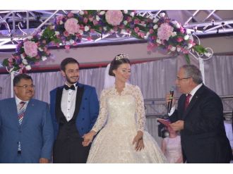 Bilecik Belediye Başkanı Selim Yağcı’nın Düğünü En Çok Onlara Yaradı