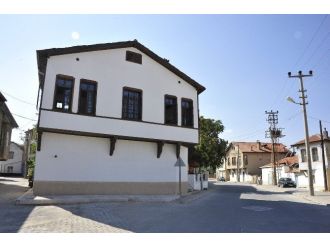 Tarihi Karaman Evi Ziyarete Açıldı