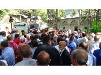 Cenazesi Şoförlüğünü Yaptığı Ambulansla Uğurlandı