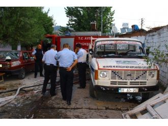Ilıcabaşı Mahallesi’nde İki Araç Kundaklandı