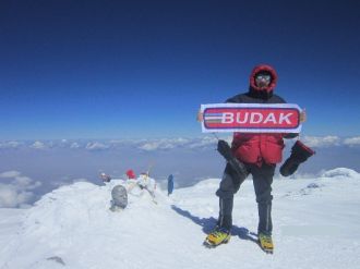 Bursalı Dağcılardan 3 Ayrı Zirve