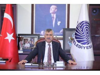 Seyhan’dan Vatandaşa ‘Bayram Sürprizi’