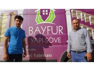Köyüne Kurduğu Fabrikayla 10 Kişiye İstihdam Sağlıyor