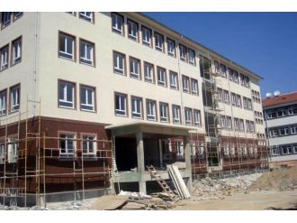 Sorgun’da Okul İnşaatları Tüm Hızıyla Devam Ediyor