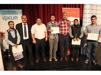 Kursiyerlere Sertifikaları Verildi